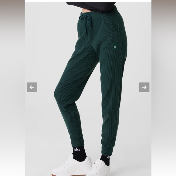 ALO Yoga Pants - Alo Yoga Muse Sweatpant Limited: Midnight Green Small NWT
